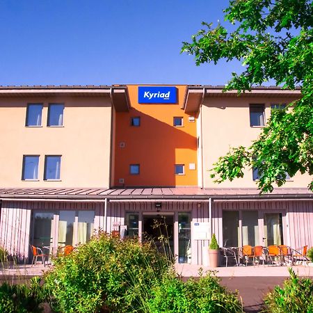 Kyriad Saint Chely D'Apcher - Aire De La Lozere Albaret-Sainte-Marie Екстериор снимка