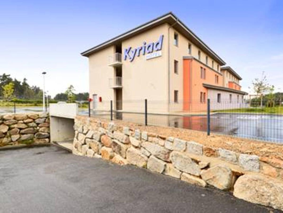 Kyriad Saint Chely D'Apcher - Aire De La Lozere Albaret-Sainte-Marie Екстериор снимка
